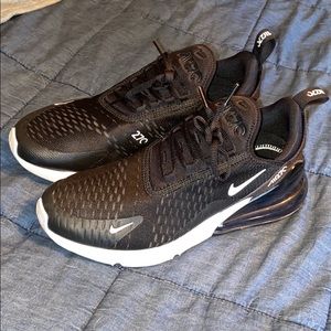 Air Max 270